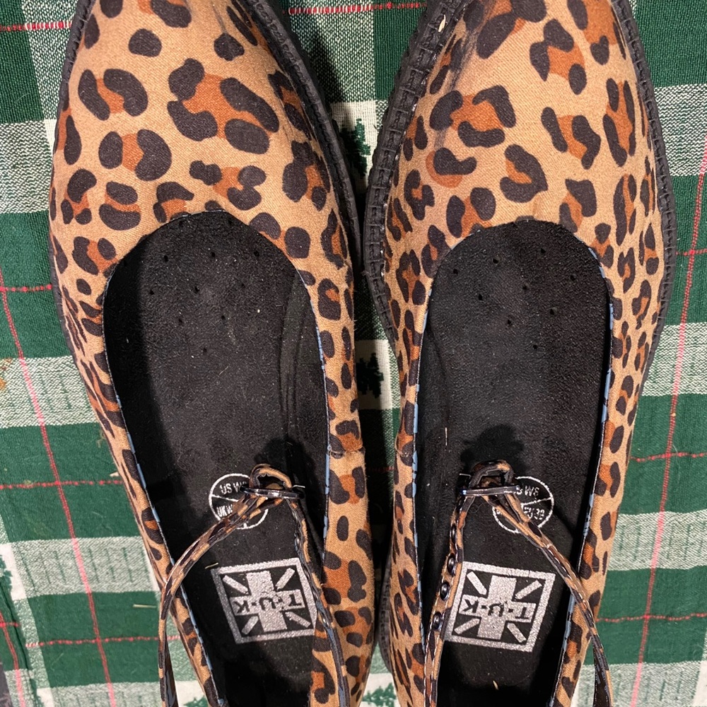 Tuk size 8 maryjane creeper leopard print